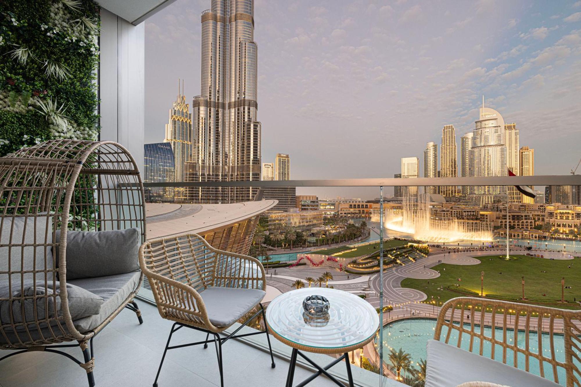 View In With Full Burj Khalifa, Fountains, Park View, Next To Mall And Opera Apartment Dubai